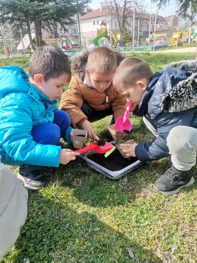 Световен ден на водата в група "Смехорани" - ДГ Слънце - Ботевград