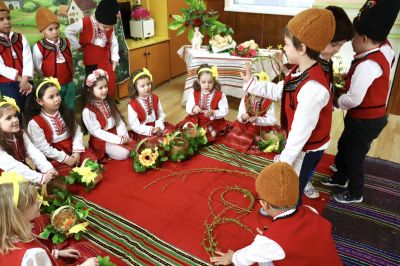 Лазаровден в трета група "Мики Маус" - ДГ Слънце - Ботевград